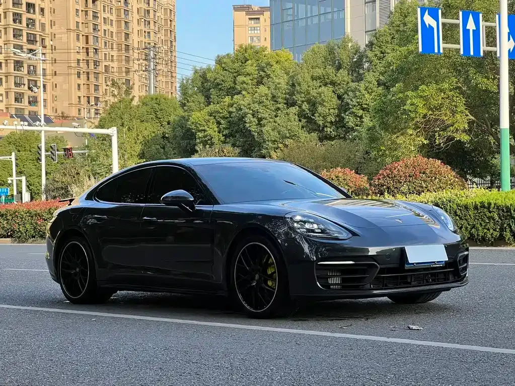 Porsche Panamera — фото 9