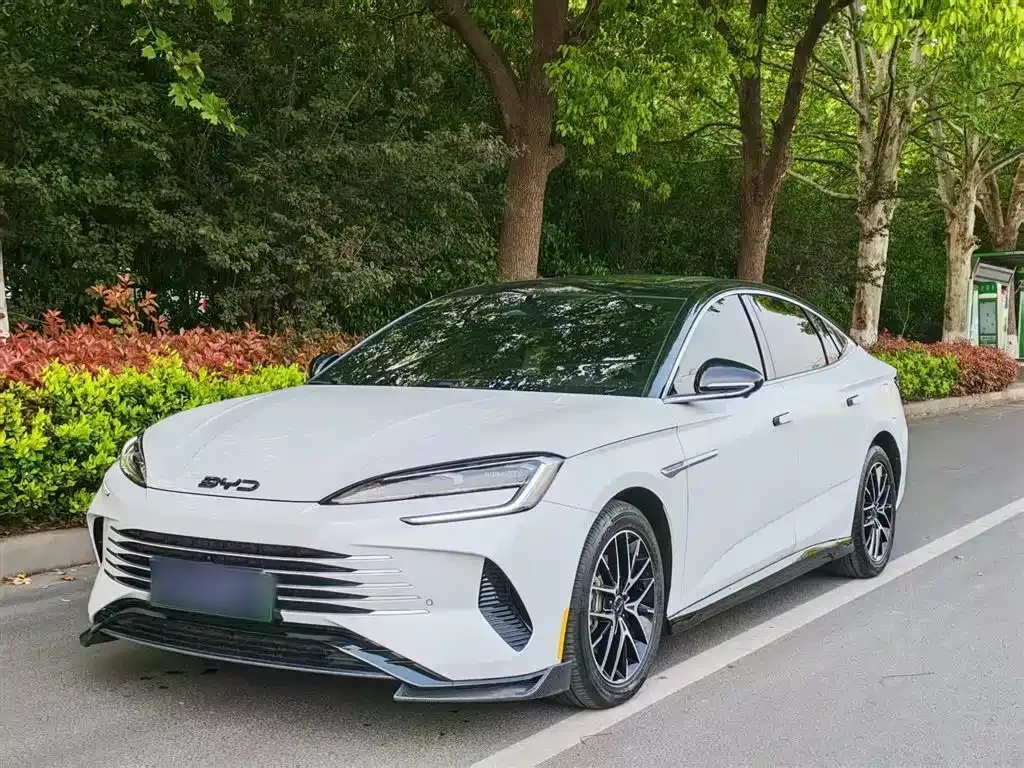 BYD Seal — фото 1