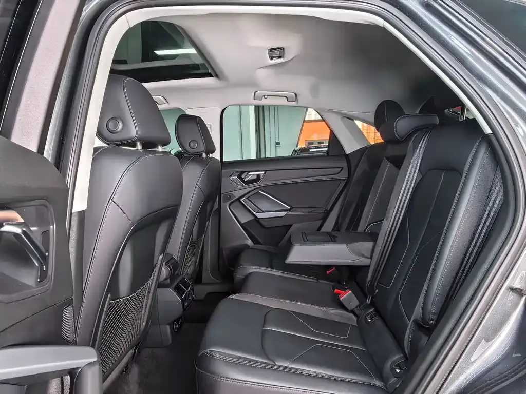 Audi Q3 Sportback 2022 из CN, фото 9