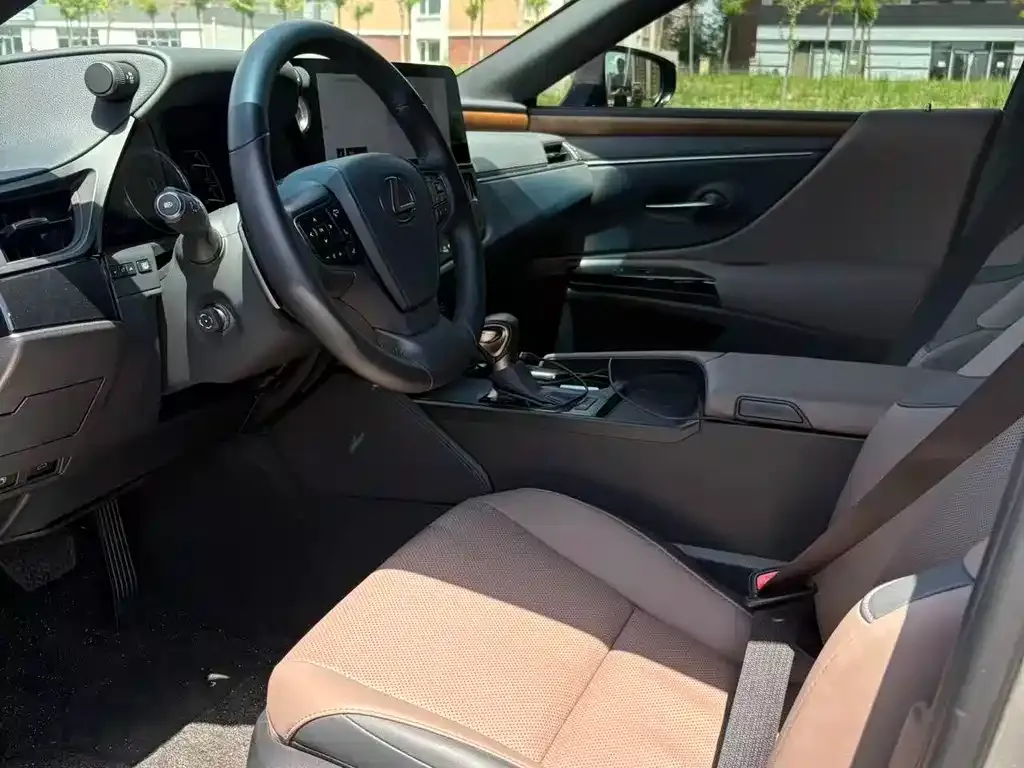 Lexus ES 2024 из CN, фото 5