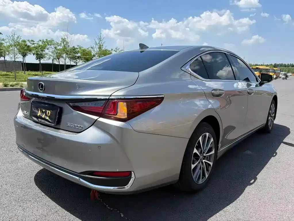 Lexus ES 2024 из CN, фото 7