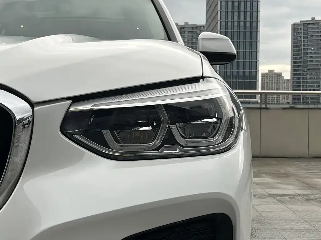 BMW X3 — фото 2