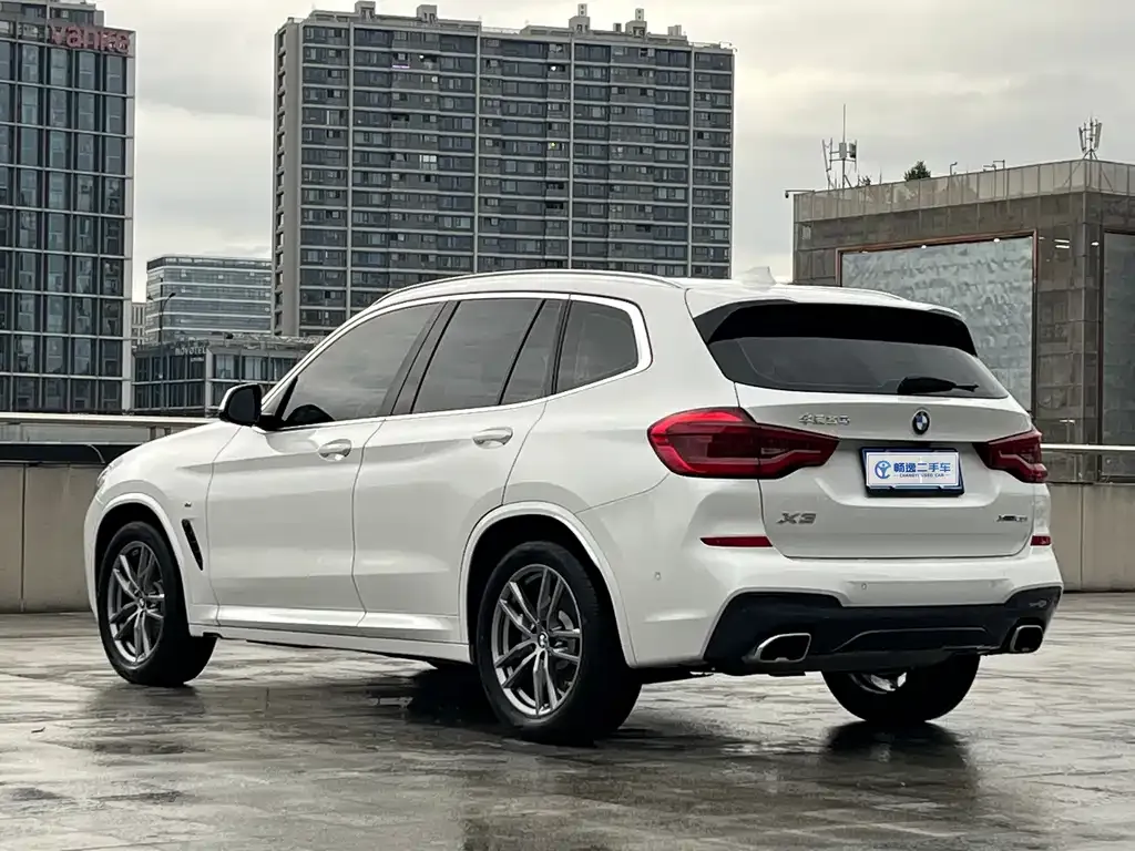 BMW X3 — фото 10