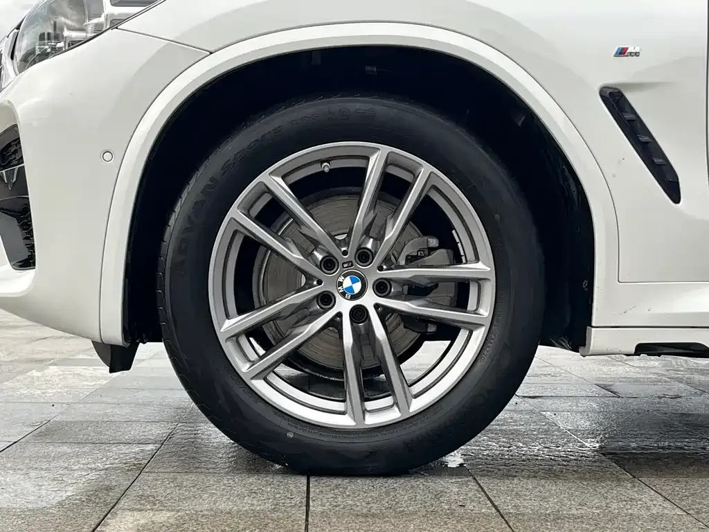 BMW X3 — фото 7