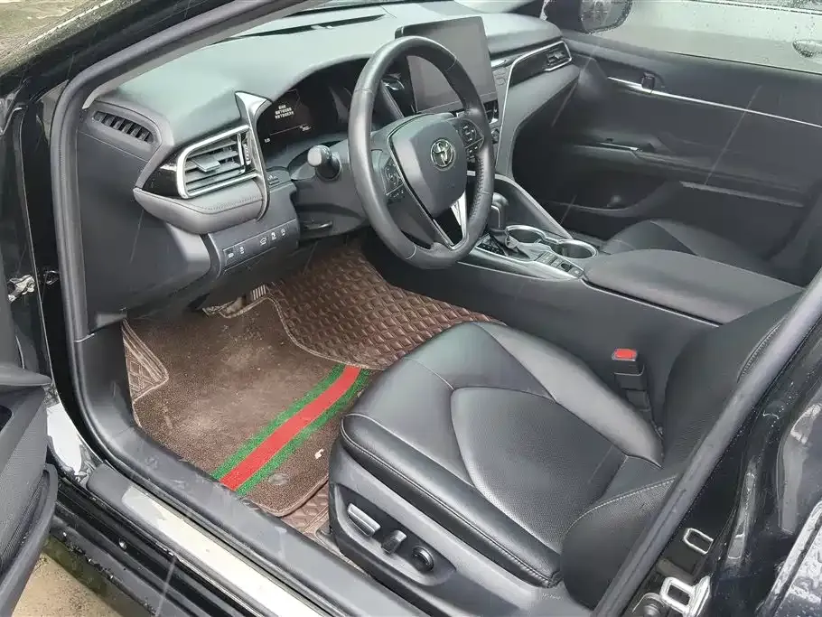 Toyota Camry 2021 из CN, фото 2