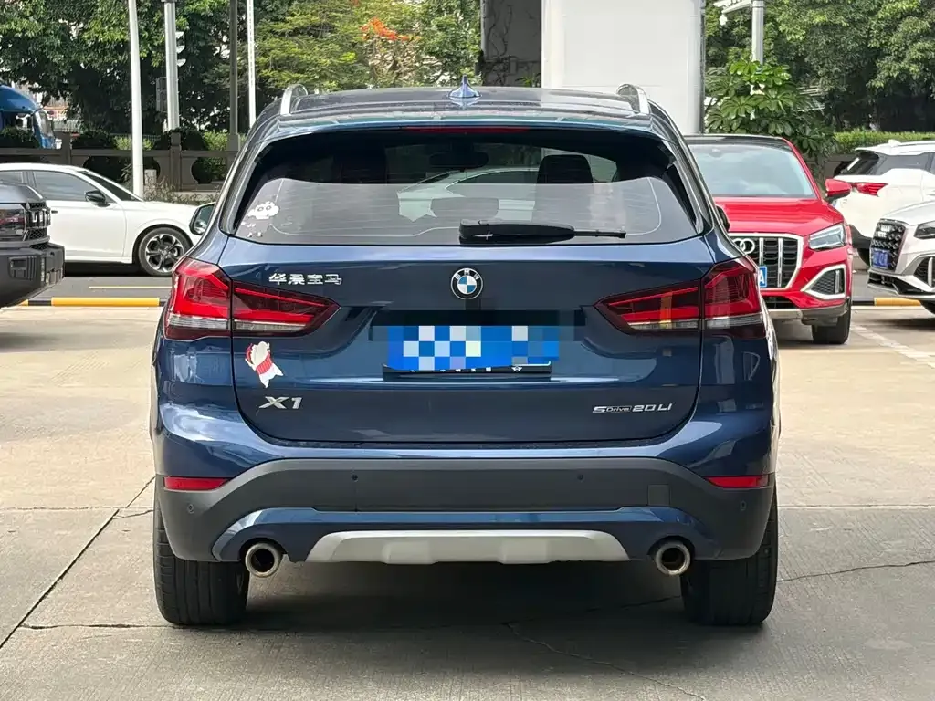 BMW X1 — фото 9