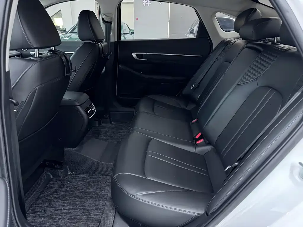 Hyundai Sonata 2024 из CN, фото 4