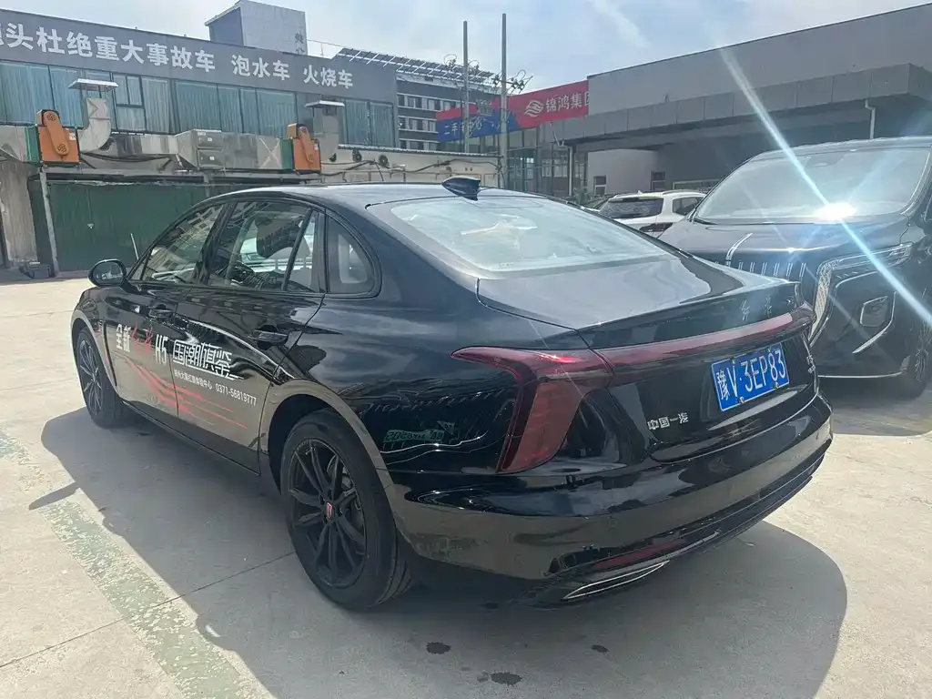 Hongqi H5 — фото 3