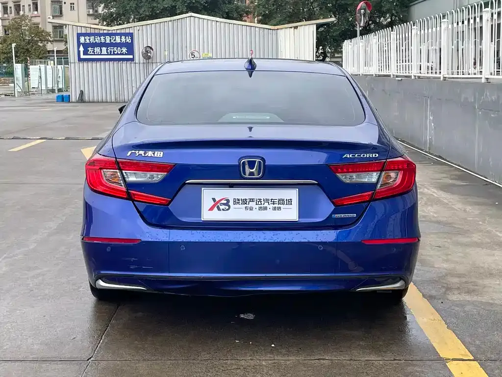 Honda Accord — фото 6