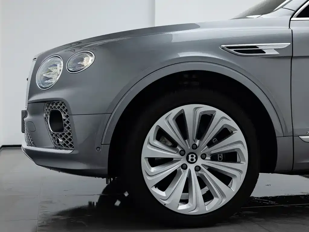 Bentley Bentayga — фото 5