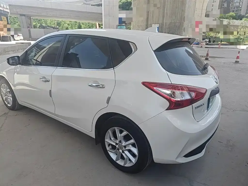 Nissan Tiida 2023 из CN, фото 7