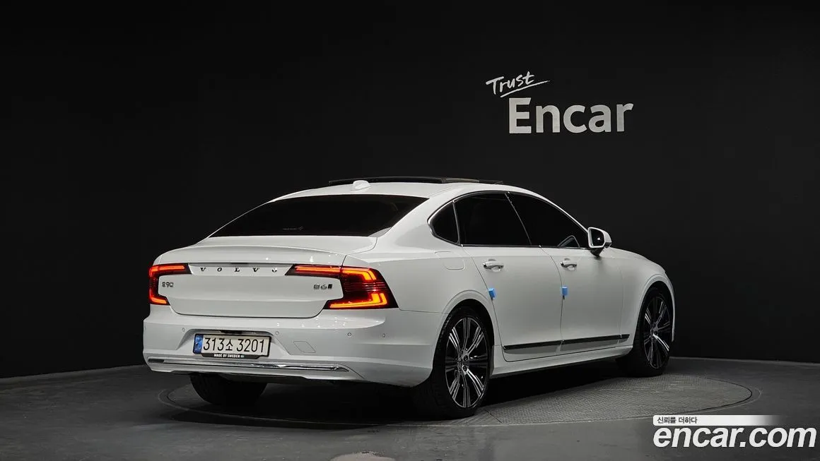 Volvo S90 2022 из KR, фото 4