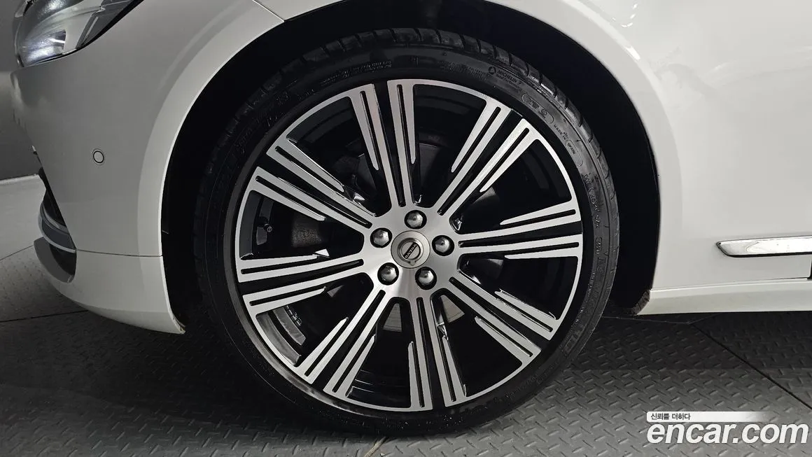 Volvo S90 2022 из KR, фото 8