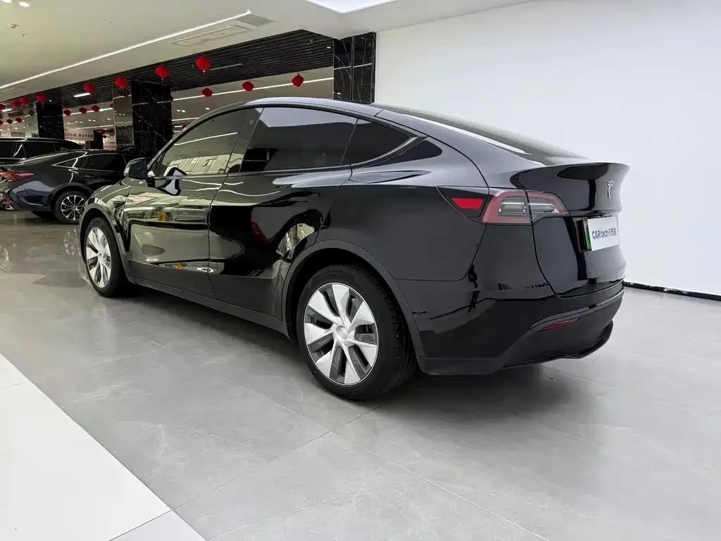 Tesla Model Y 2023 из CN, фото 7