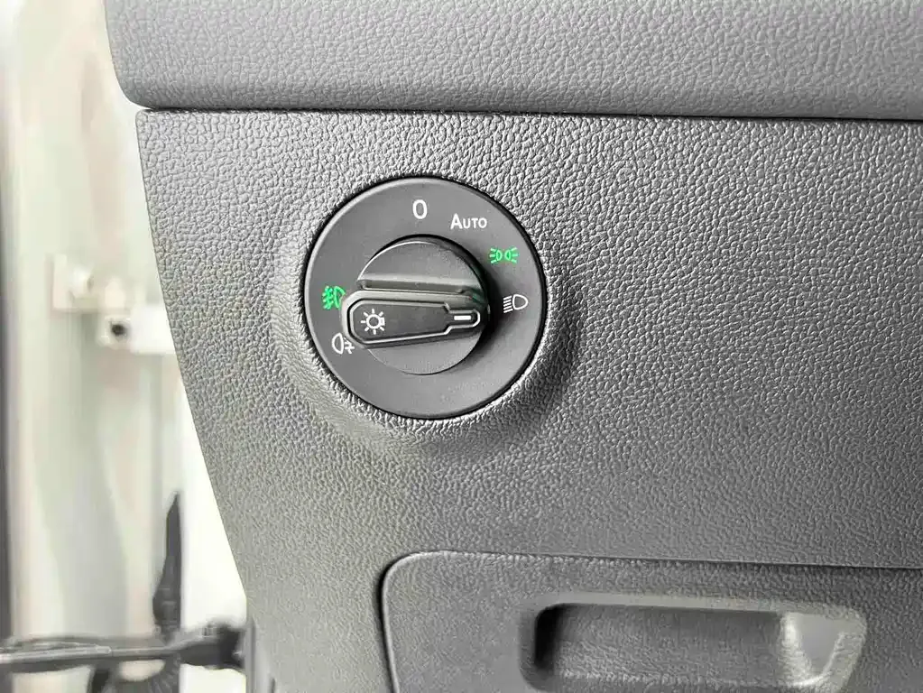 Volkswagen Tharu — фото 10