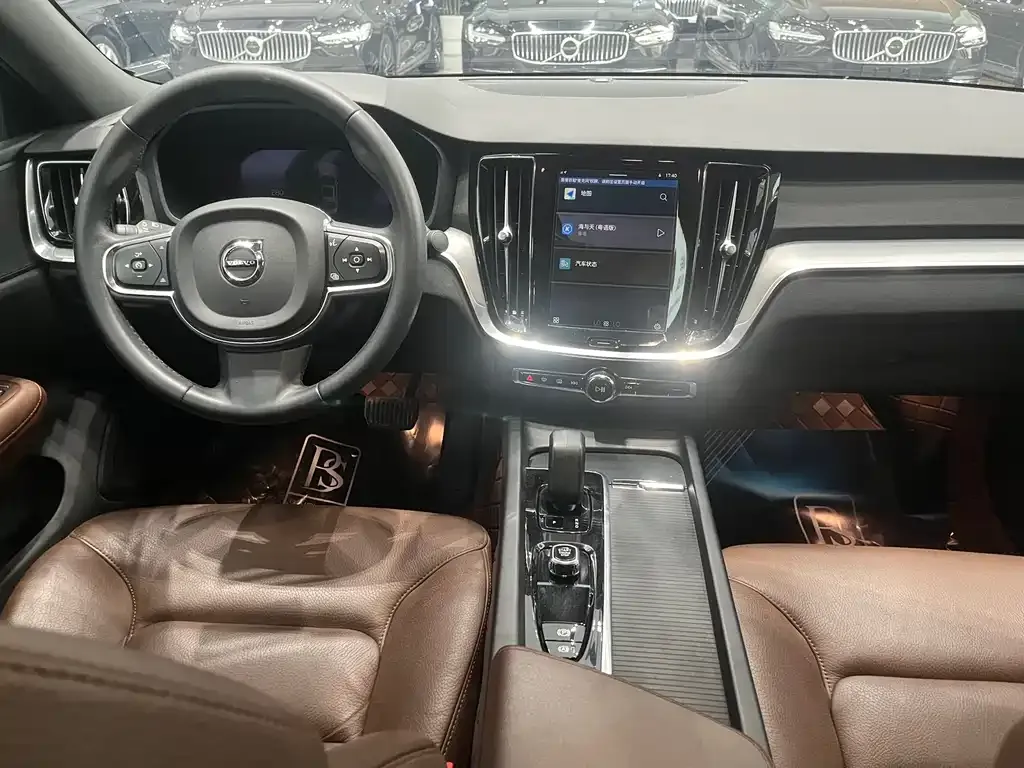 Volvo S60 — фото 10