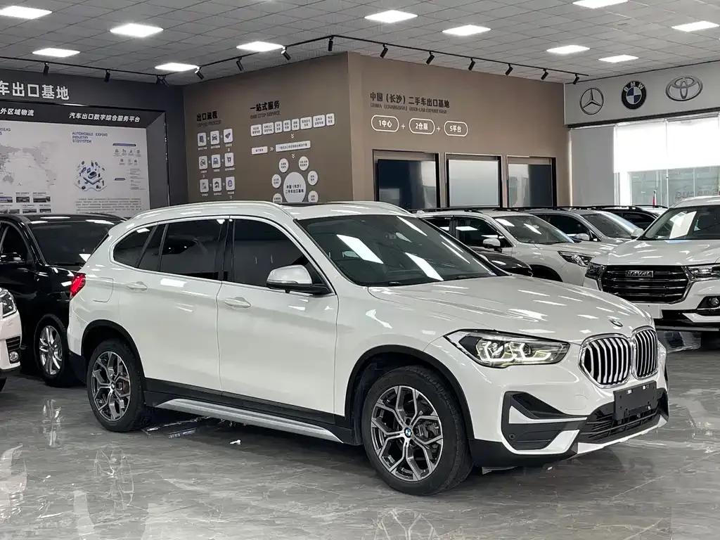 BMW X1 — фото 2