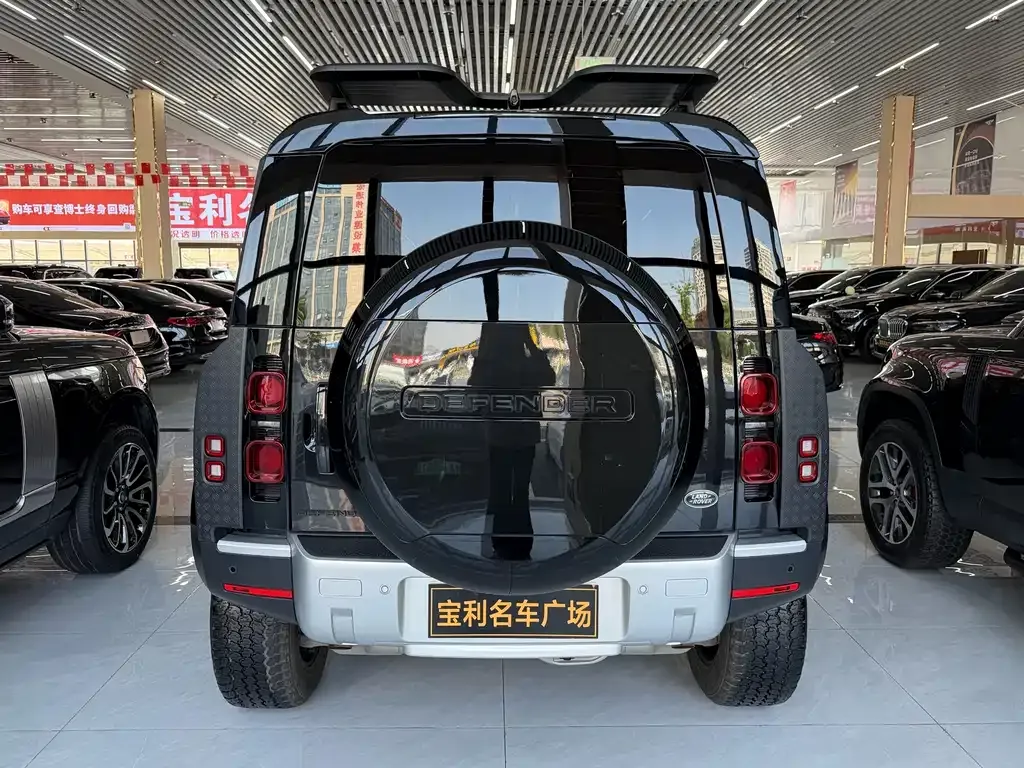 Land Rover Defender — фото 9