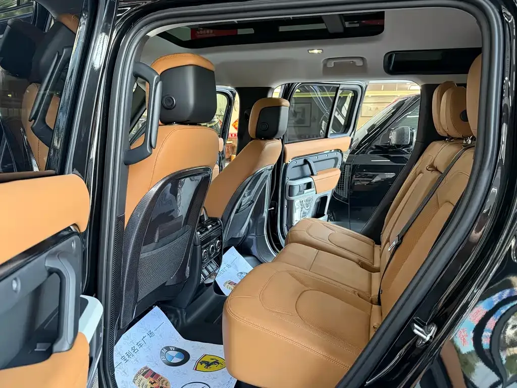 Land Rover Defender — фото 6