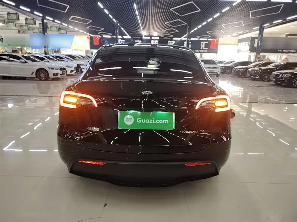 Tesla Model Y — фото 7