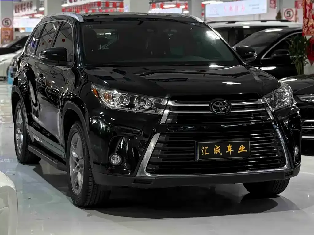 Toyota Highlander — фото 3