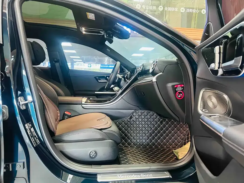 Mercedes-Benz C-Class 2024 из CN, фото 7