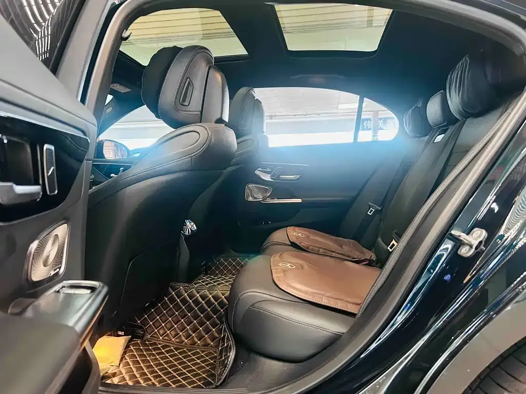 Mercedes-Benz C-Class 2024 из CN, фото 4