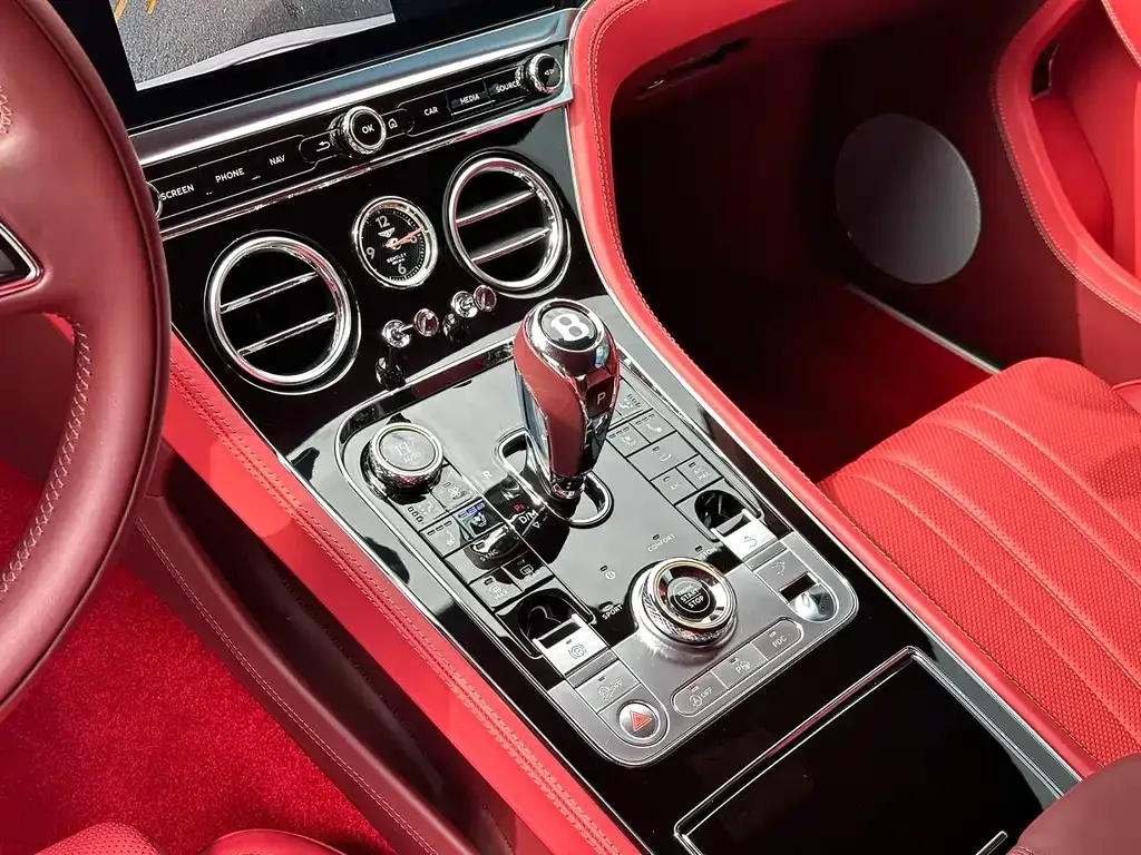 Bentley Continental 2021 из CN, фото 7
