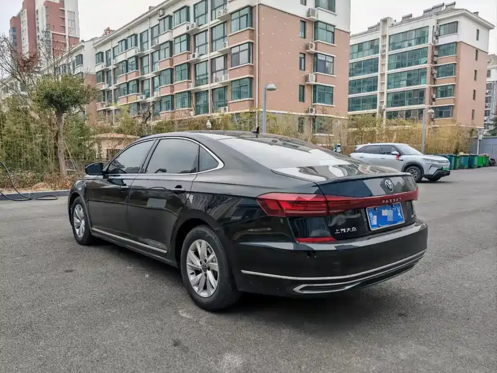 Volkswagen Passat 2024 из CN, фото 2