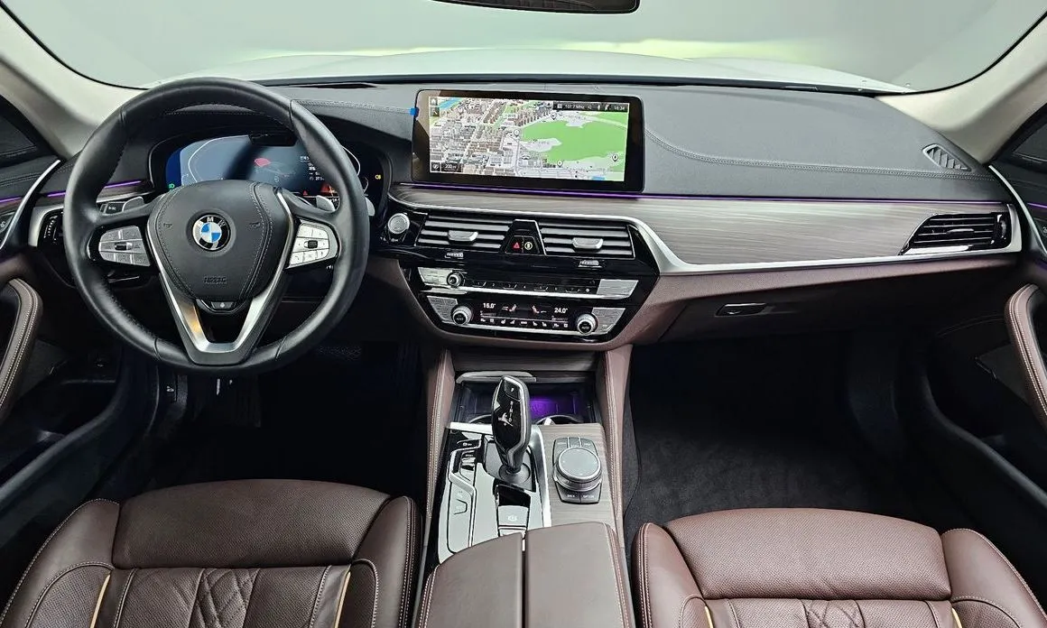 BMW 5-Series 2021 из KR, фото 4