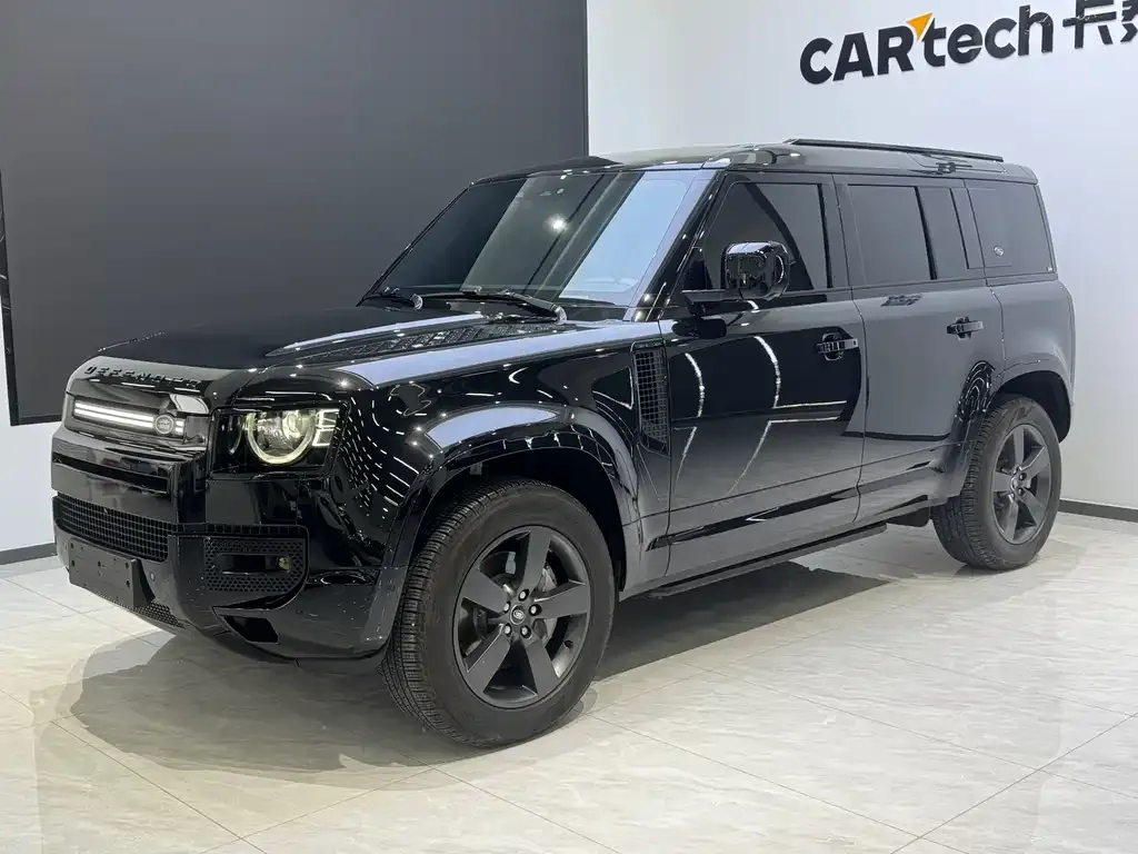 Land Rover Defender — фото 1