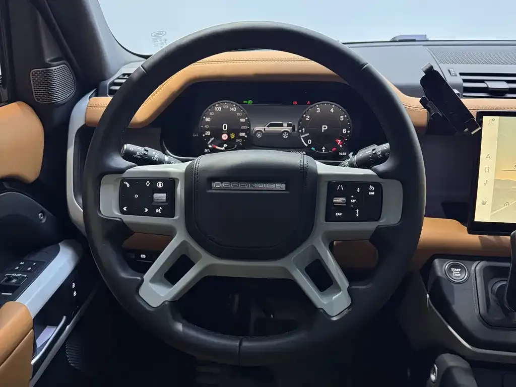 Land Rover Defender — фото 2