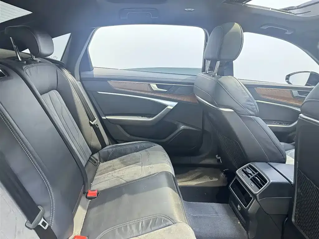 Audi A6L New Energy 2021 из CN, фото 10
