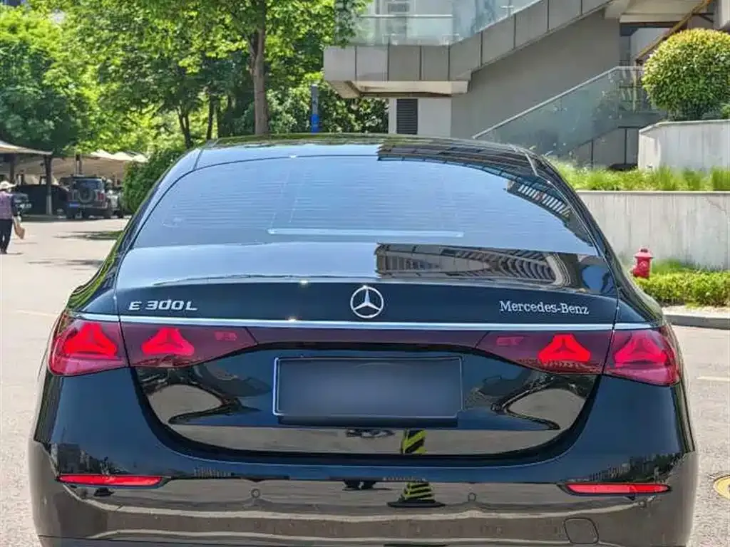 Mercedes-Benz E-Class 2025 из CN, фото 5