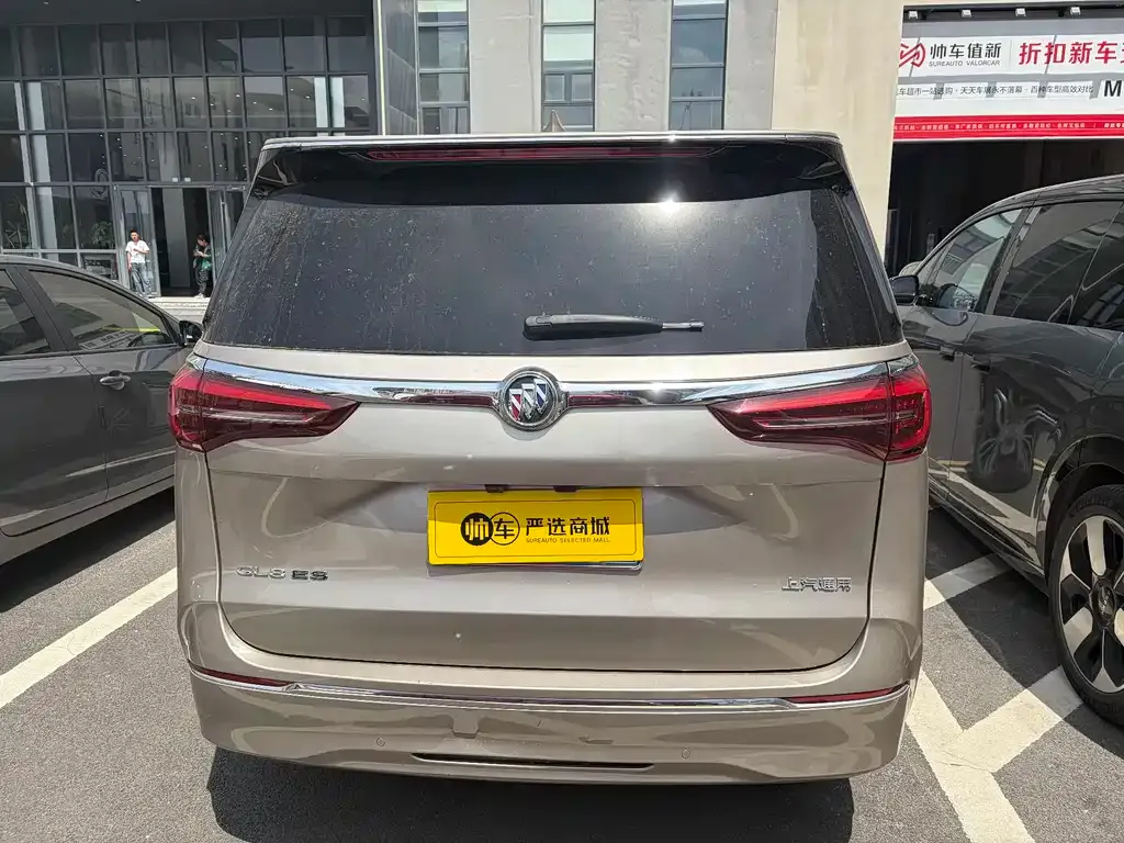 Buick GL8 2023 из CN, фото 7