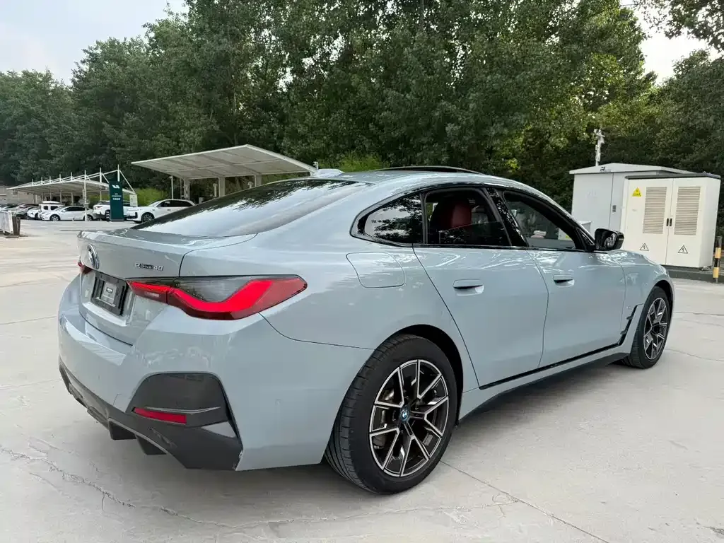 BMW i4 2023 из CN, фото 9
