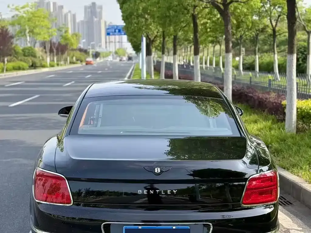 Bentley Flying Spur 2021 из CN, фото 7