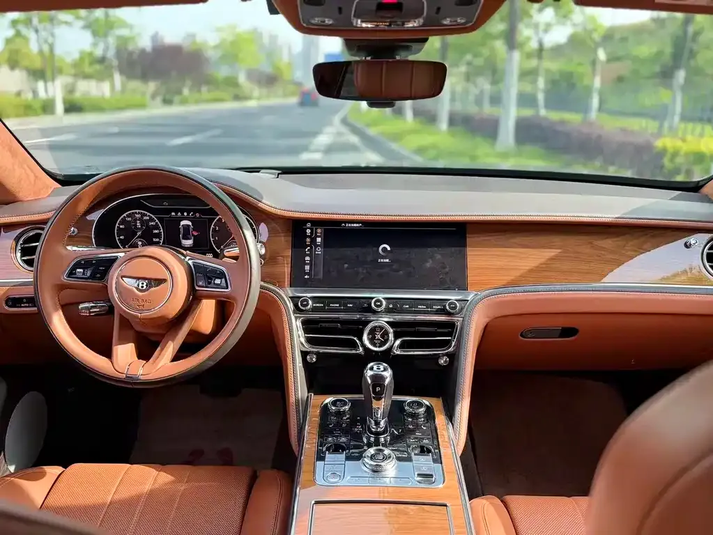 Bentley Flying Spur 2021 из CN, фото 6
