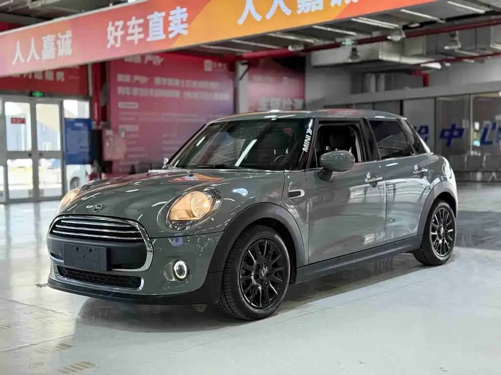 MINI Cooper (3-door)