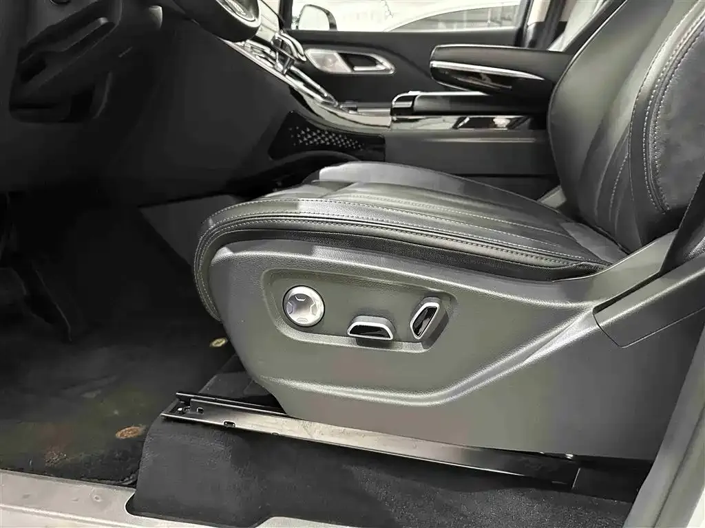 Hongqi HQ9 2023 из CN, фото 7