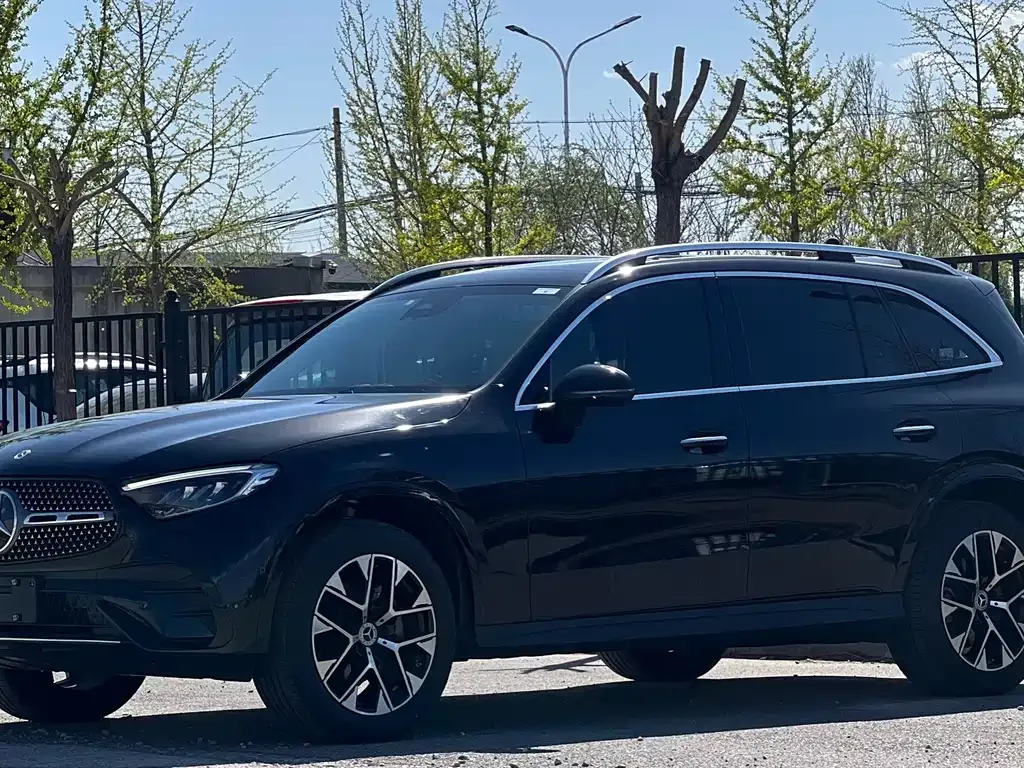 Mercedes-Benz GLC — фото 1