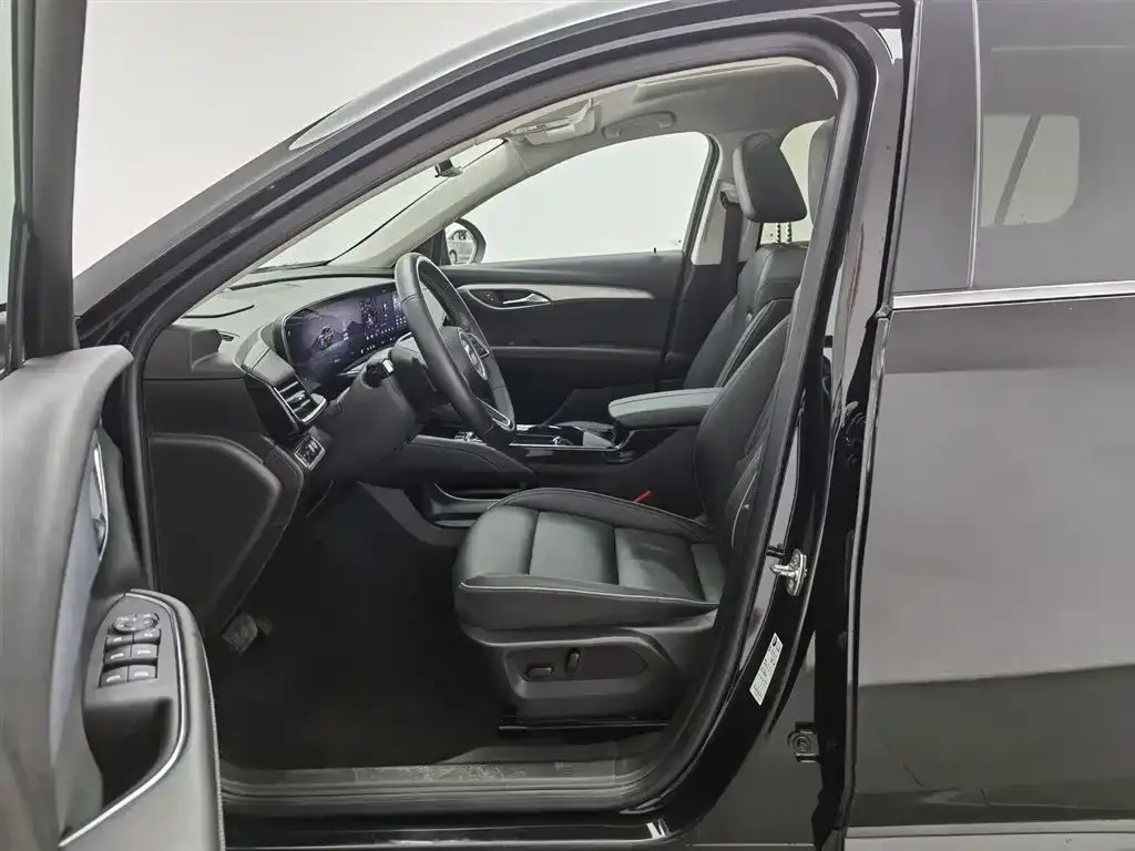 Buick Envision Plus — фото 5