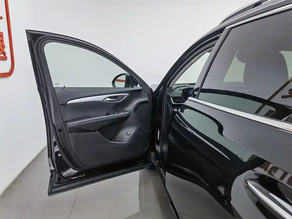 Buick Envision Plus — фото 4