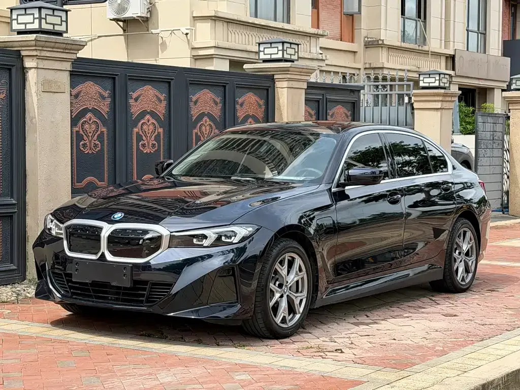 BMW i3 — фото 1