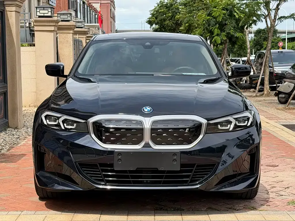 BMW i3 — фото 8