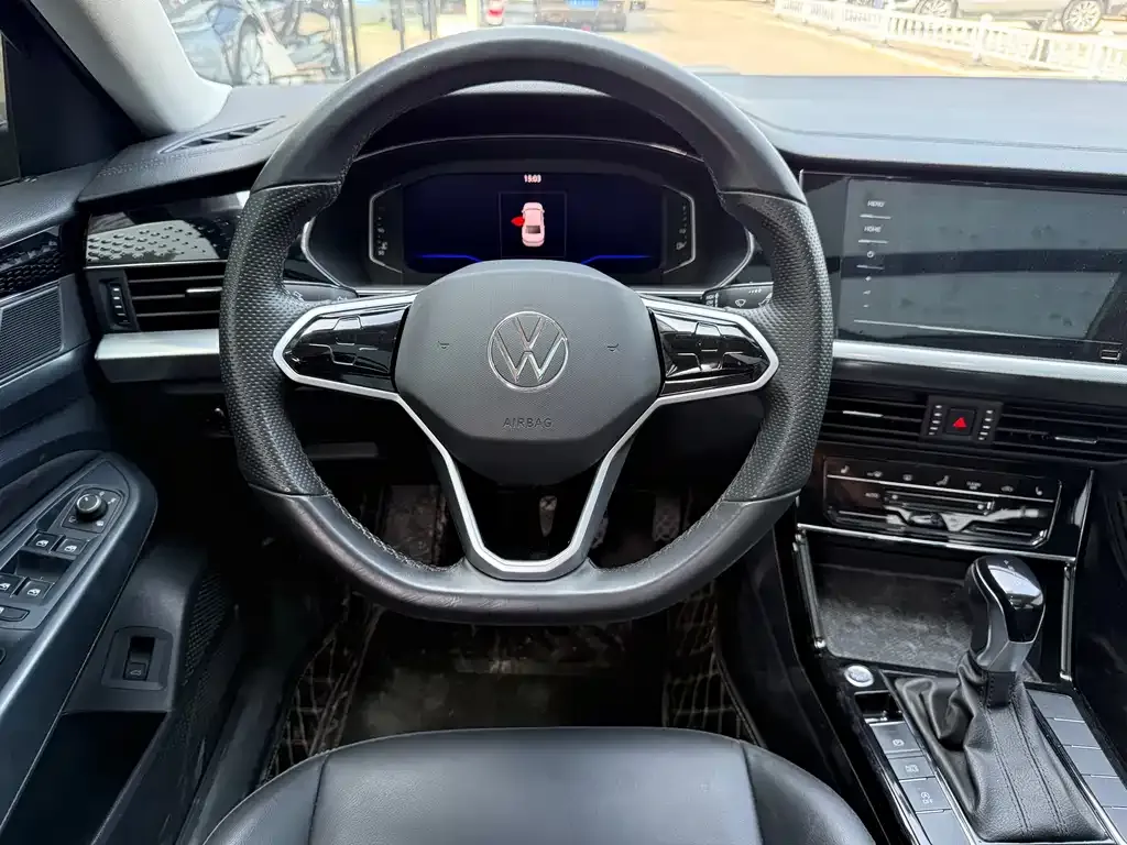Volkswagen Passat — фото 7