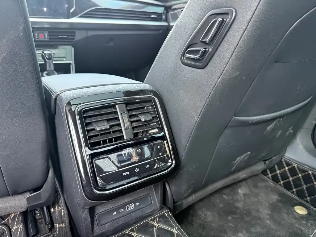 Volkswagen Passat — фото 2