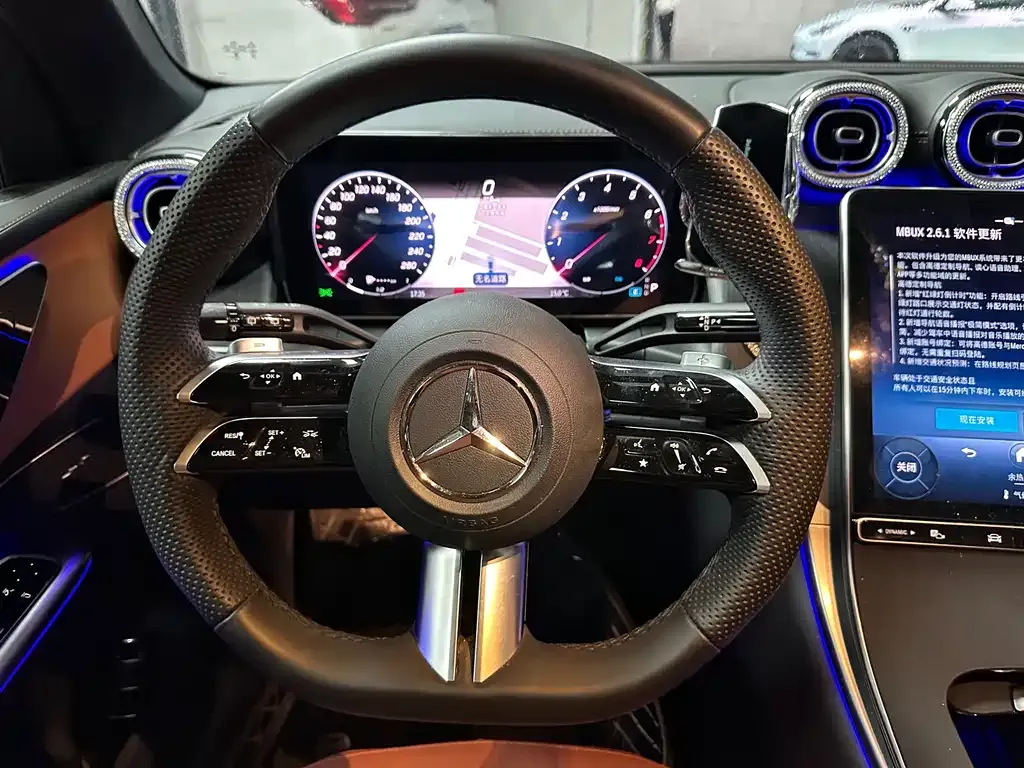 Mercedes-Benz GLC — фото 10