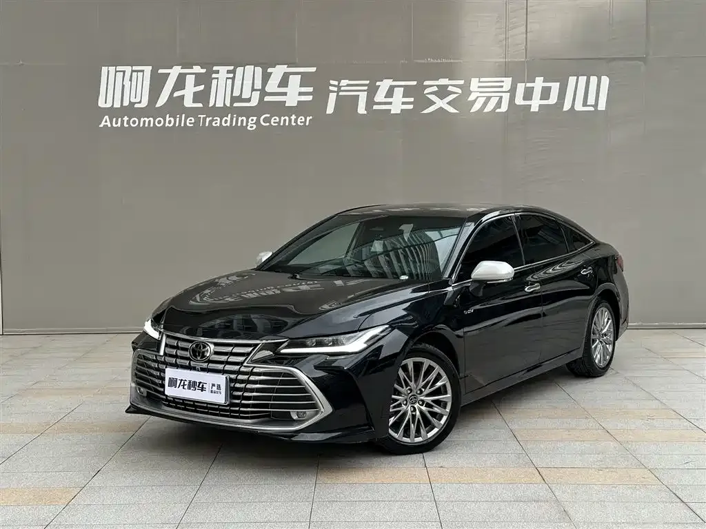 Toyota Avalon — фото 1