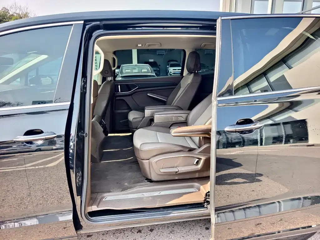 Volkswagen Viloran 2024 из CN, фото 9